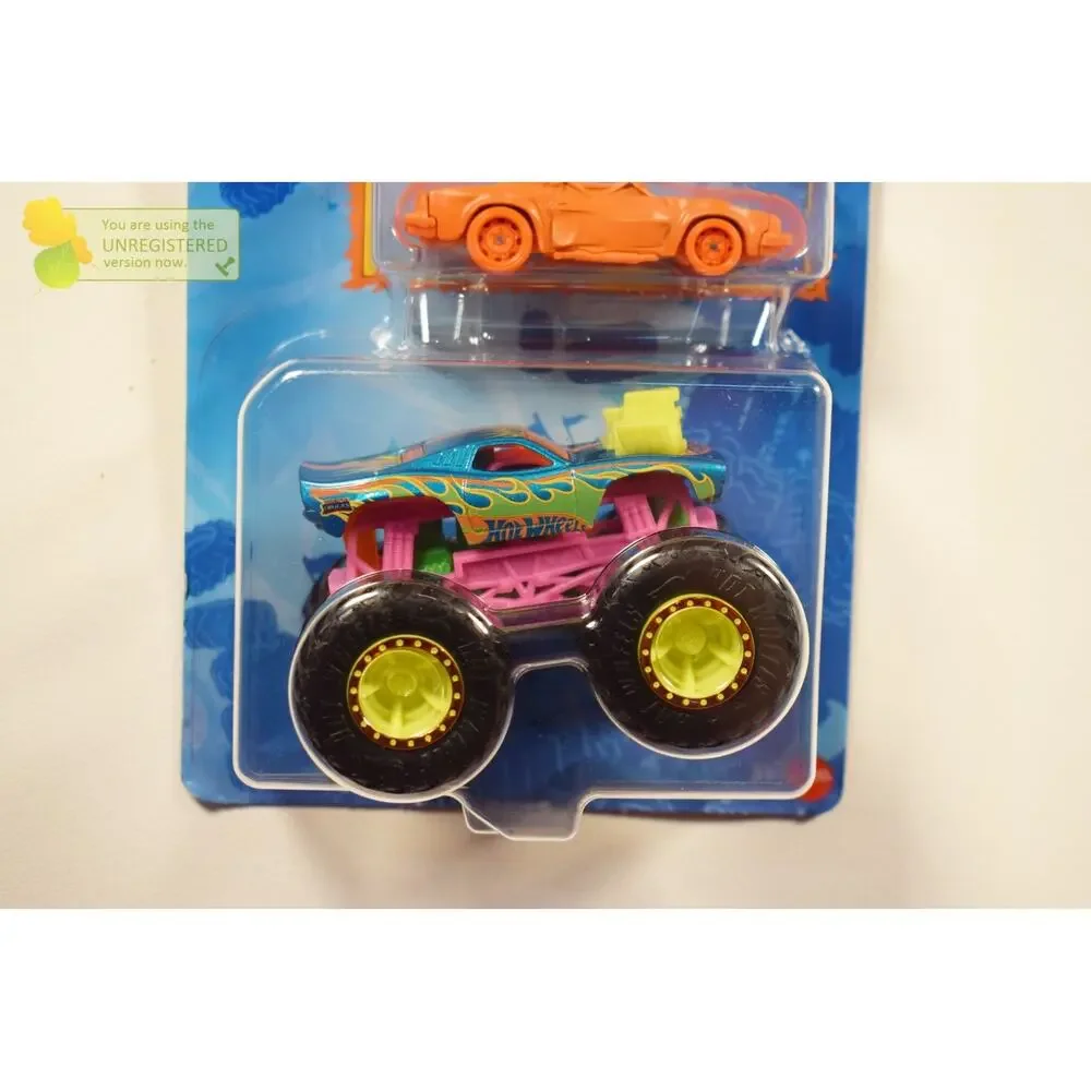 Hot Wheels Monster Truck Rodger Dodger and Crushed Coupe Speed Bump 1/64 Scale